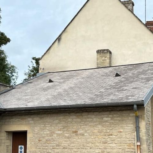 Color Toit : Hydrofuge rénovateur coloré pour toiture ancienne