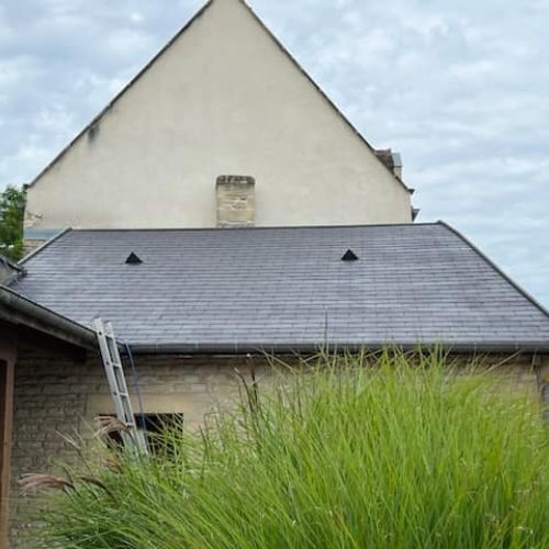 Color Toit : Hydrofuge rénovateur coloré pour toiture ancienne