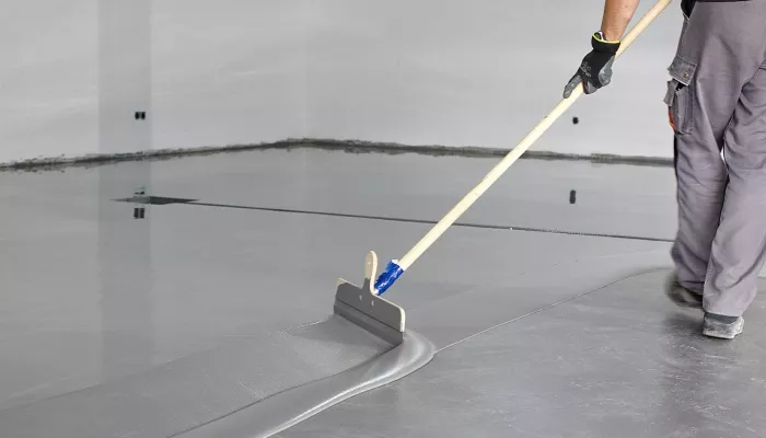 Rénovation des sols en béton : protection et finition durable